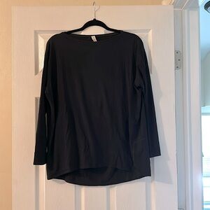Lululemon Black Shirt Size 6